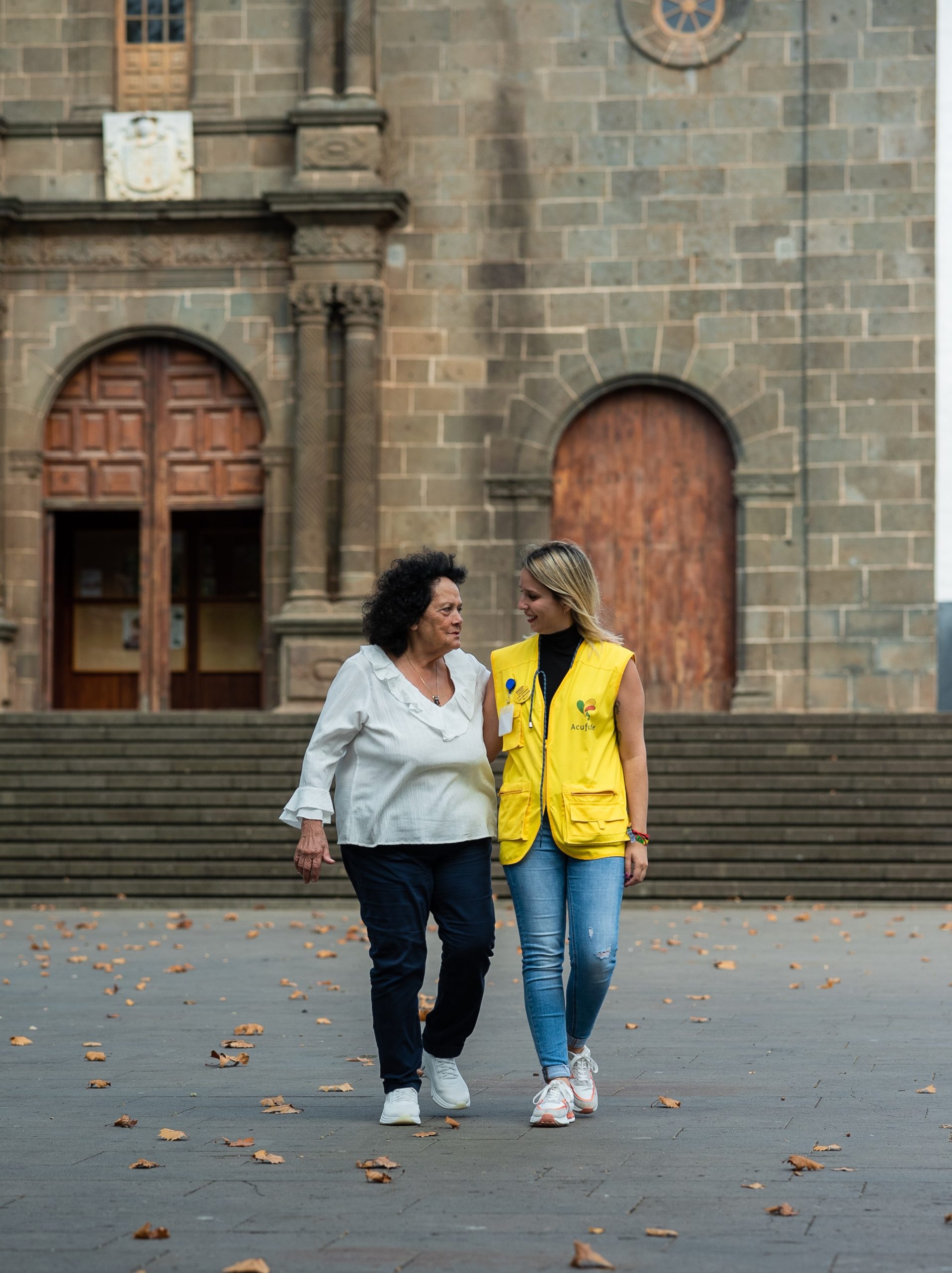 Personas participantes en una actividad de El Tren de la Felicidad